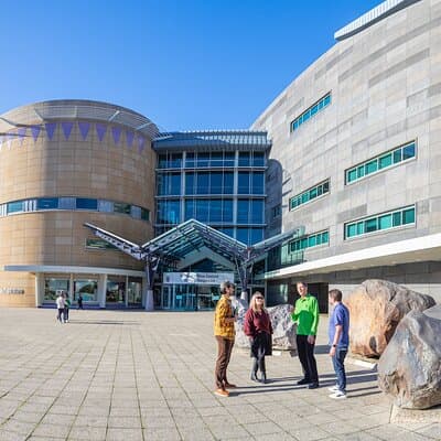 Museum of NZ Te Papa Tongarewa: International Visitor Entry