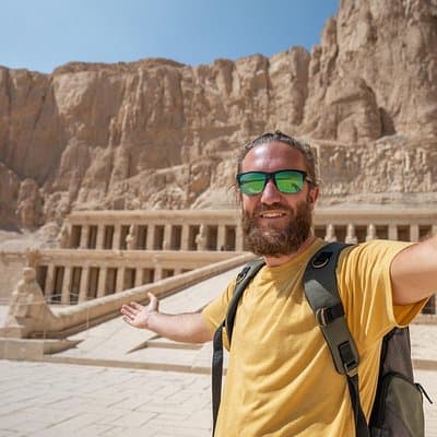 Shared Day Tour to Valley of the Kings, Hatshepsut ,Memnon &lunch