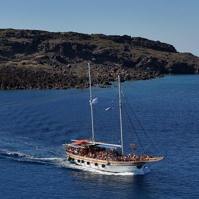 Santorini - Volcano and Hot springs Boat Trip with Bus Transfer