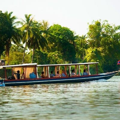 Luang Prabang Private Cultural Tour and Pak Ou Caves River Cruise