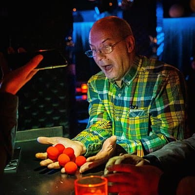 Magic Shows in English at Sofia
