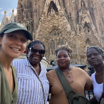 Sagrada Familia & Gaudi Tour Private or Small Group with Tickets