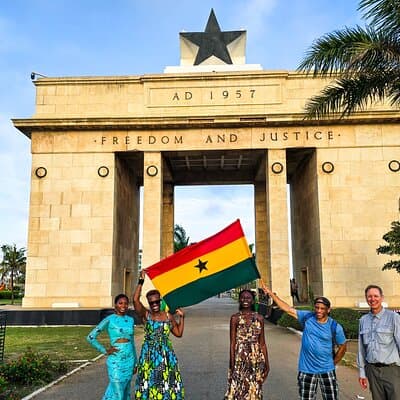 Accra Guided City Tour: Cultural and Historical Experience