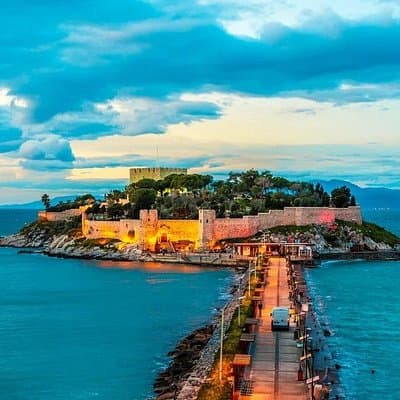 Step into Kusadasi City Walk and Turkish Carpet Tour