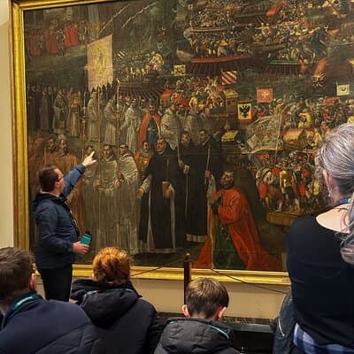 Krakow: Wawel Castle & Cathedral Guided Tour
