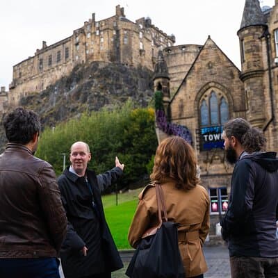 Edinburgh Castle and Royal Mile Walking Tour - Ticket Included