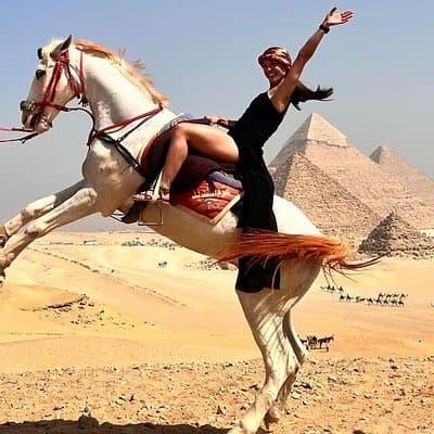 Half Day Tour Giza Pyramids and Great Sphinx with Tour Guide