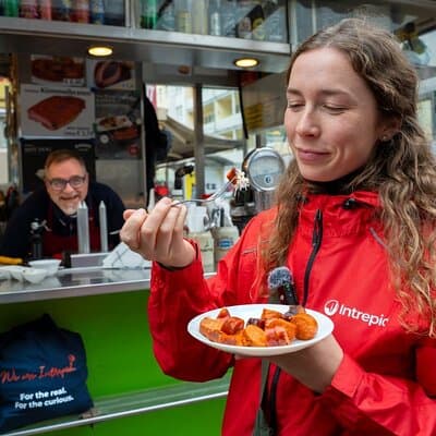Vienna Food Tour: Coffeehouses, Markets, Lunch & Street Food