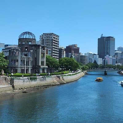 Hiroshima Peace Memorial and Miyajima 1 Day Tour with Local