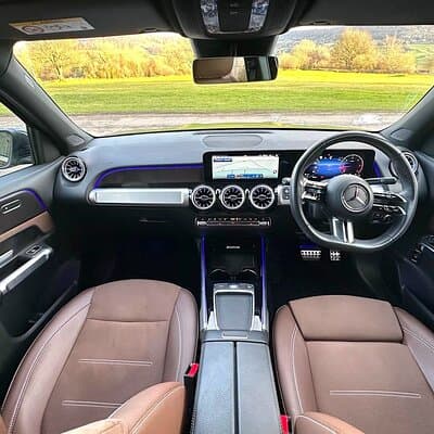 Private Cotswolds Day Tour: Small-Group Luxury in a Mercedes