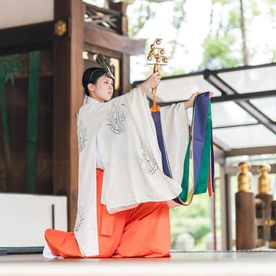 Kyoto Fushimi Inari Taisha Shrine Tour and Kagura Performance