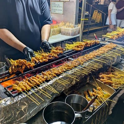 Singapore Food Tour: Eat Like a Local with an Ex-Chef