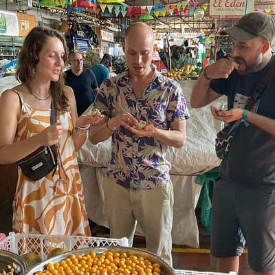 Food tour in Cali with exotic fruits, breads and drinks