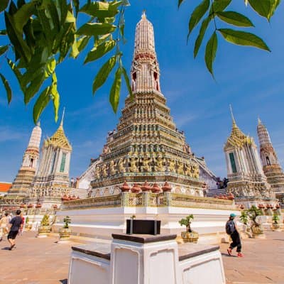 Grand Palace, Wat Phra Kaew, Wat Pho and Wat Arun Walking Tour From Bangkok