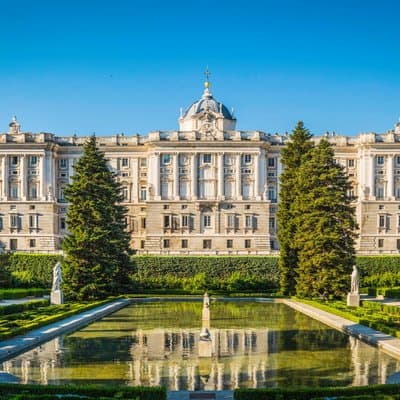 Madrid: Guided Tour of the Royal Palace of Madrid with Ticket