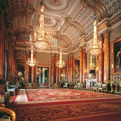 Buckingham Palace Entrance Ticket & British Royalty Guided Tour