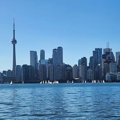 Private Bike Tour Distillery District and Toronto Islands