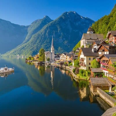 Hallstatt Guided Day Trip from Vienna With Skywalk Option
