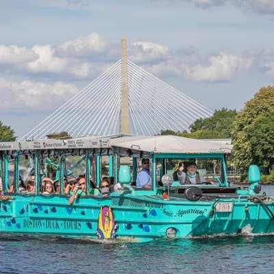 Boston Duck Boat Sightseeing City Tour with Cruise
