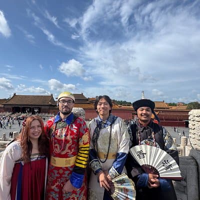 Forbidden City Private Walking Tour with Optional Sights