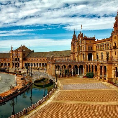 Seville Private City Tour with Alcazar and Plaza de España