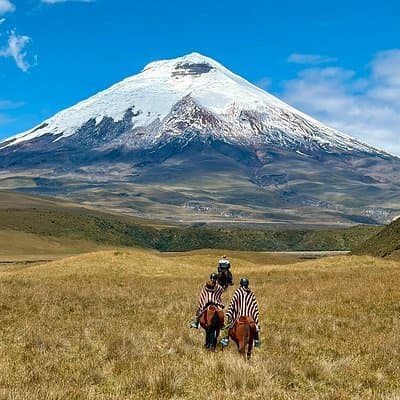 Cotopaxi tour from Quito -horseback ride and hike-NO TOURISTY way