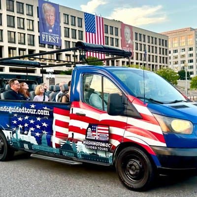 Washington DC Monuments Open-Air Sightseeing Guided Tour