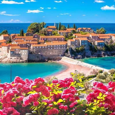 Tirana: Day Tour to Montenegro, Budva and Sveti Stefan