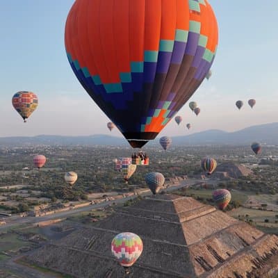 Balloon Ride + Cave Breakfast + Mexico City Pickup + Pyramids