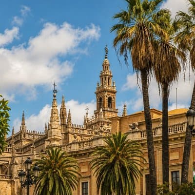 Seville Cathedral & Giralda: Guided Tour with Fast-Track Tickets