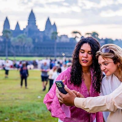 Angkor Wat Sunrise or Sunset Tour with Guide from Siem Reap