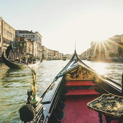 Private Gondola Ride on the Grand Canal with Chilled Prosecco