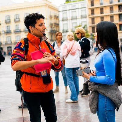 Free walking Tour Valencia Essentials with local guides
