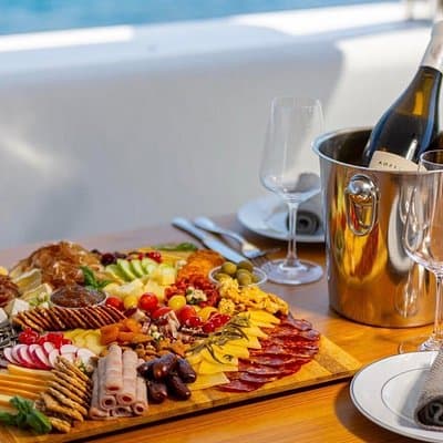 Scenic Wine and Cheese Auckland Harbour Cruise