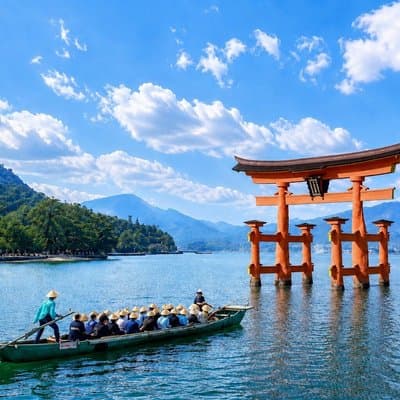Hiroshima & Miyajima: 2 UNESCO Sites 1-Day Small Group Tour