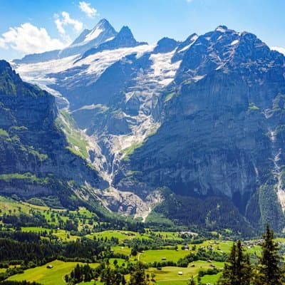 Lucerne: Grindelwald, Interlaken & Lauterbrunnen Guided Day Trip