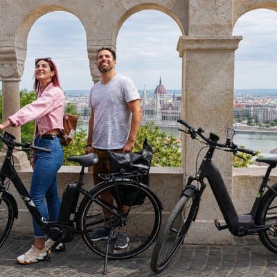 Budapest: Citadella, Buda Castle & Highlights E-Bike Tour