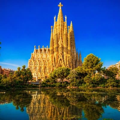 Barcelona: Sagrada Familia Priority Access & Guided Tour