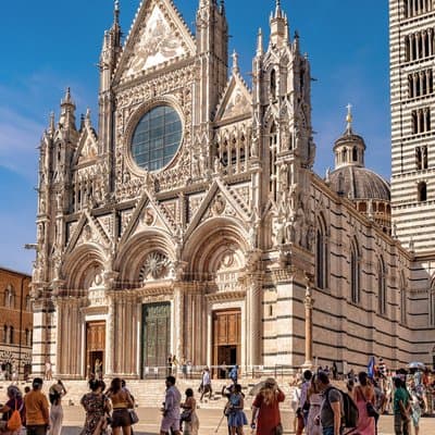 San Gimignano, Siena, Monteriggioni: Fully Escorted Tour, Lunch & Wine Tasting