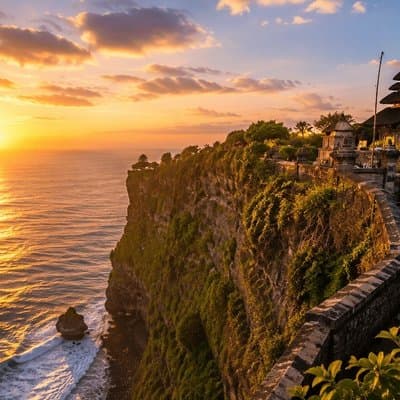 Private Uluwatu Sunset Tour with Kecak Dance and Dinner