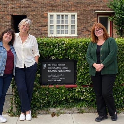 Award-Winning Private Liverpool Beatles Taxi Tour