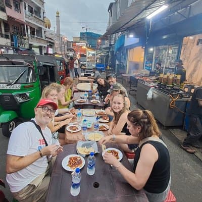 Colombo Express Food Tour with 9 + Tastings