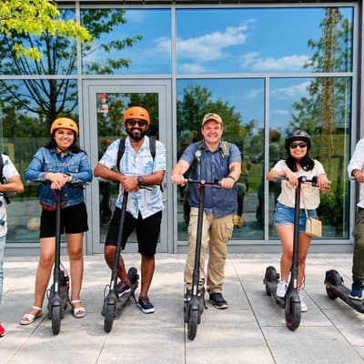 Warsaw E-Scooter Tour: Old Town & City Centre Guided(1.5h or3.5h)