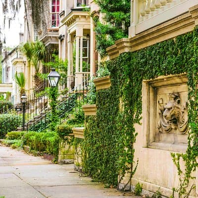 Savannah Land & Sea Combo: City Sightseeing Trolley Tour with Riverboat Cruise