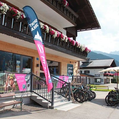 Guided E-Bike Tours with a local guide/Tips & tricks for your riding technique!