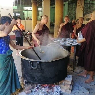 Private Bago Full-Day Tour from Yangon