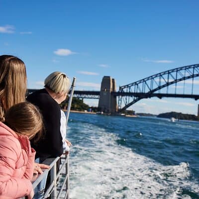 Sydney Whale-Watching Cruise Including Lunch or Breakfast