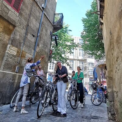 Bordeaux by Bicycle: 3-Hour Immersive Tour by Monsieur Bacchus