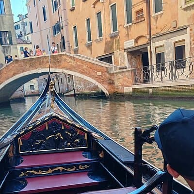 Venice Italy Tour with Private Transfers and Gondola ride