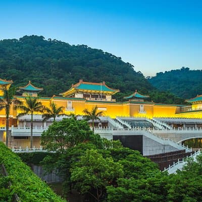 Tickets to National Palace Museum + Taipei City Private Tour 6H